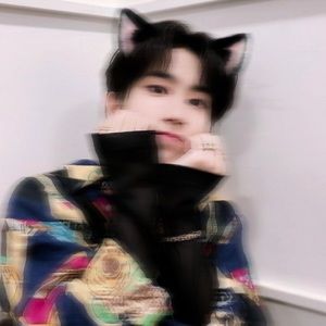 Meet your Posher, Emmy